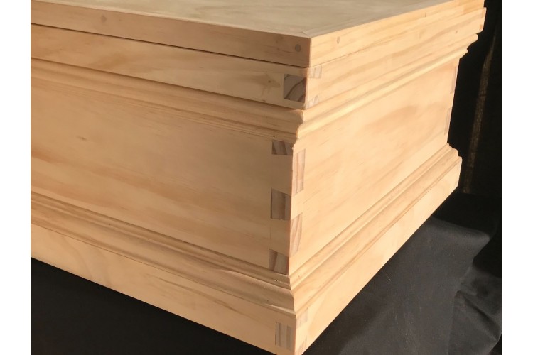 Dovetailed toolbox project   (Course No. 3) 2025